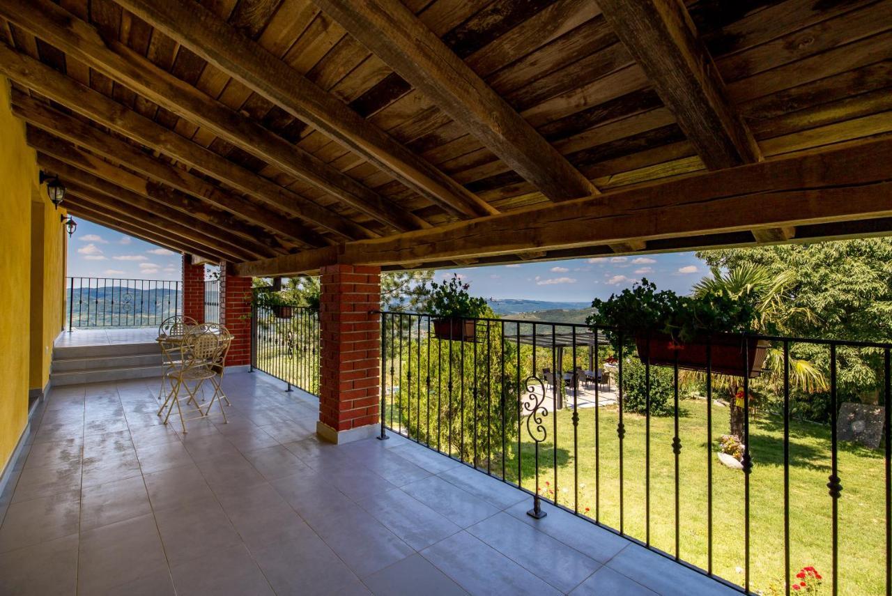 Rona Apartment & Rooms Mea Vista Buzet Extérieur photo