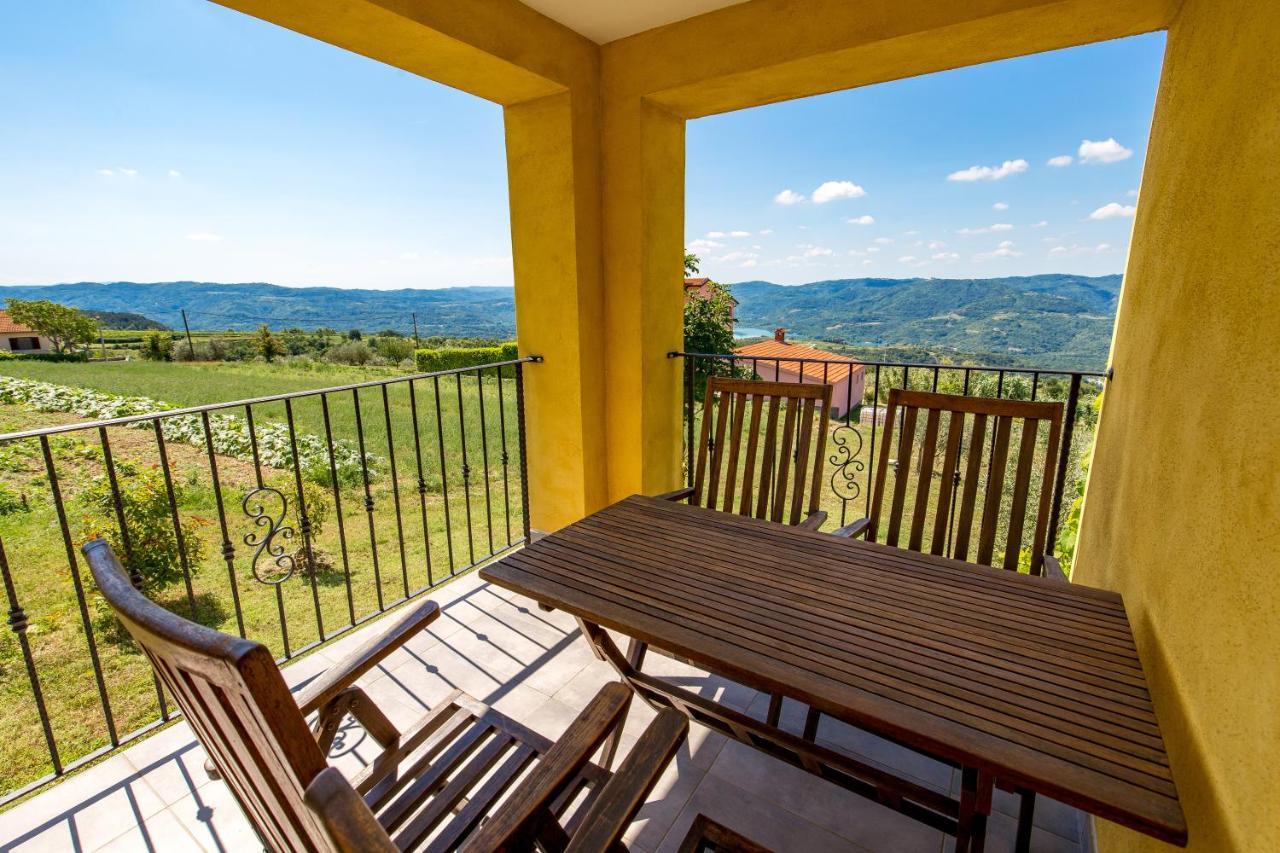 Rona Apartment & Rooms Mea Vista Buzet Extérieur photo